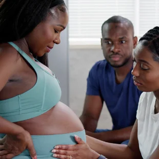 How doulas can improve the safety of childbirth for women of color | bcbs.com